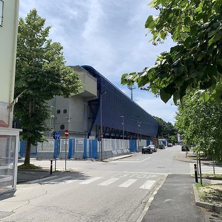 Indipendent Blue Apartment Ferrara Bagian luar foto